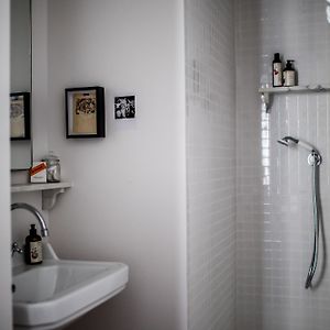 Standard Double Room "Pigalle 15"